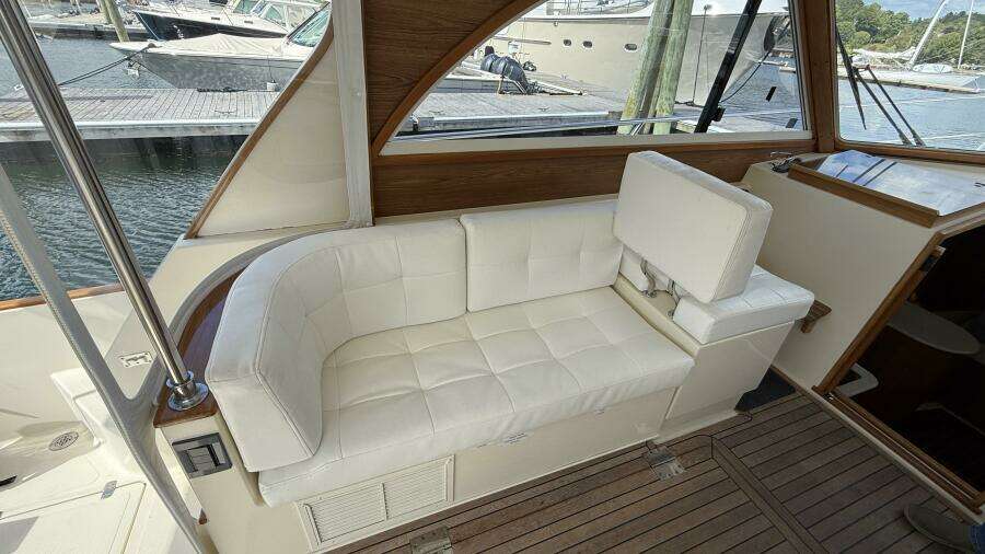 Tova 32ft Legacy Yacht For Sale
