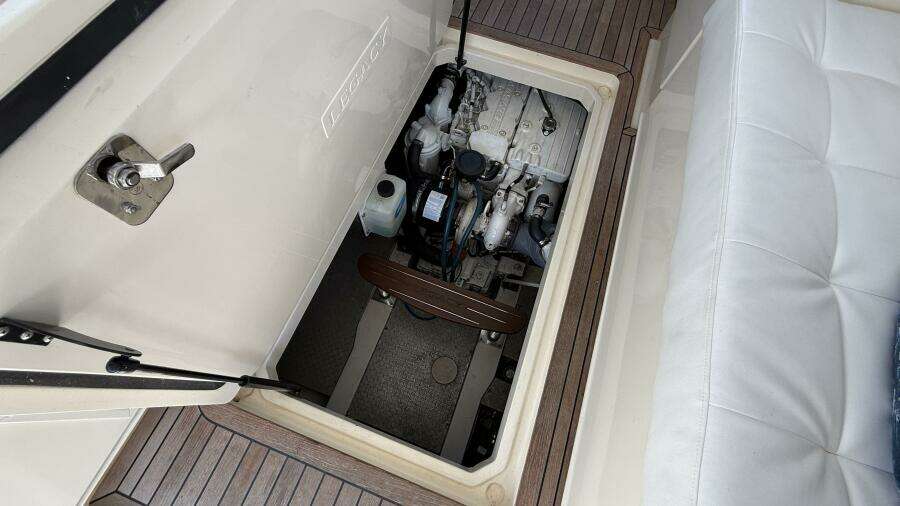 Tova 32ft Legacy Yacht For Sale