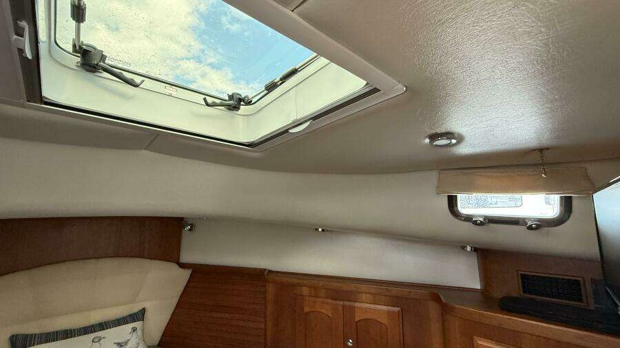 Tova 32ft Legacy Yacht For Sale