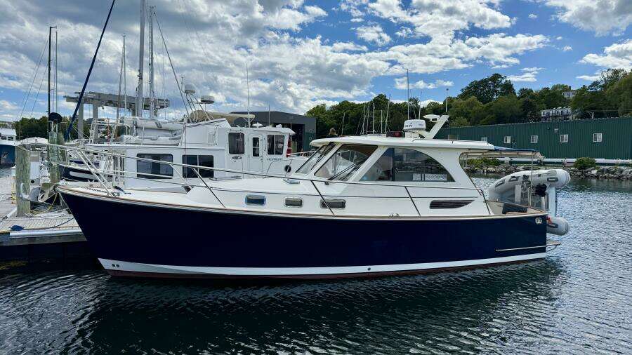 Tova 32ft Legacy Yacht For Sale
