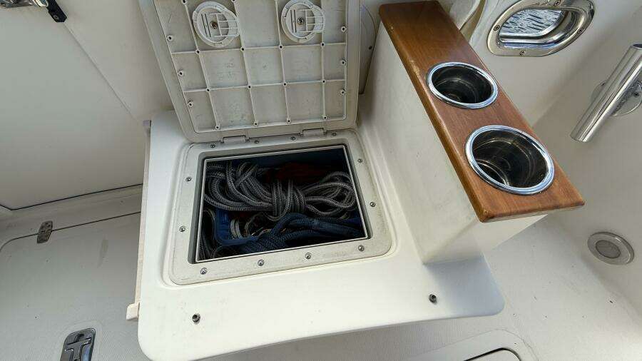 Tova 32ft Legacy Yacht For Sale
