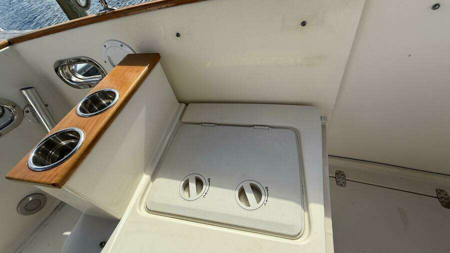 Tova 32ft Legacy Yacht For Sale