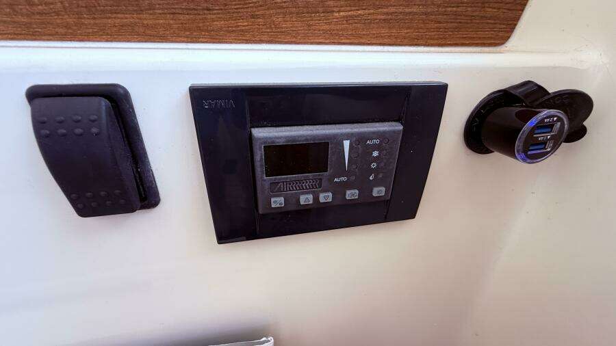 Tova 32ft Legacy Yacht For Sale