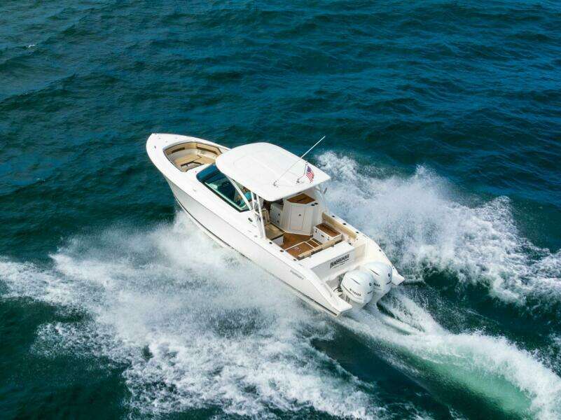 29ft Pursuit Yacht For Sale