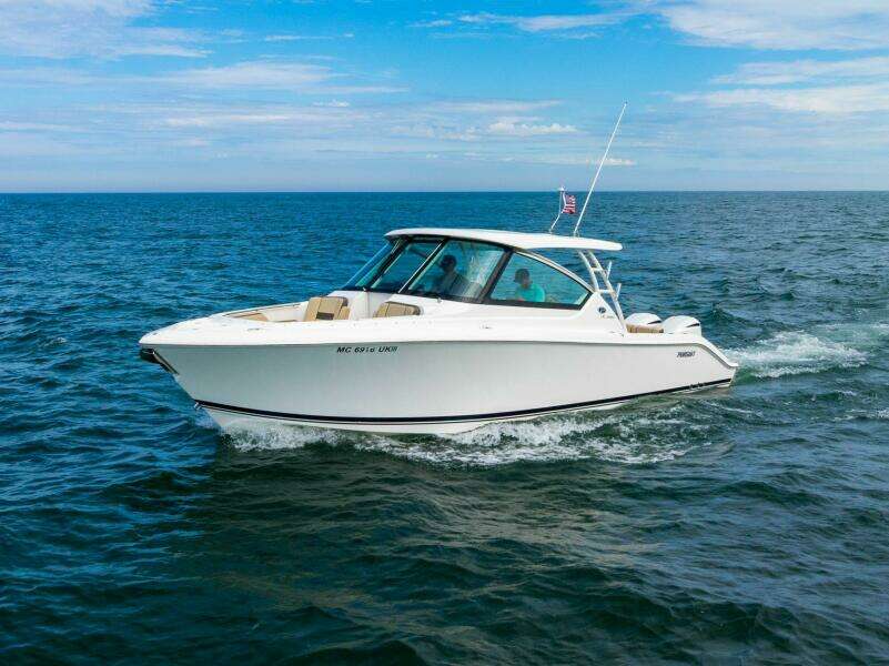 29ft Pursuit Yacht For Sale