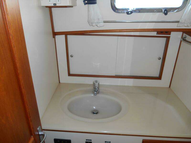 Balmy 38ft Grand Banks Yacht For Sale