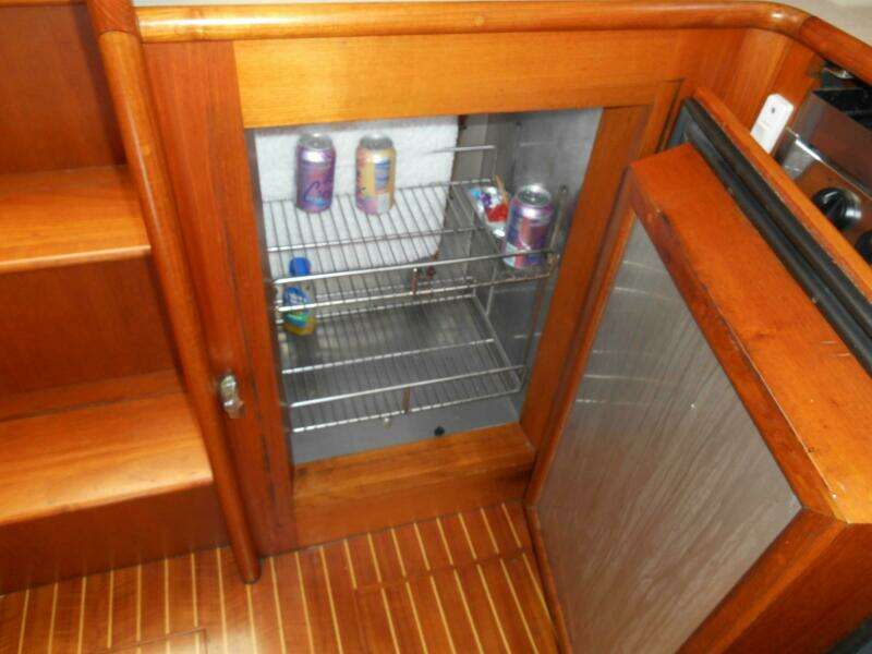 Balmy 38ft Grand Banks Yacht For Sale