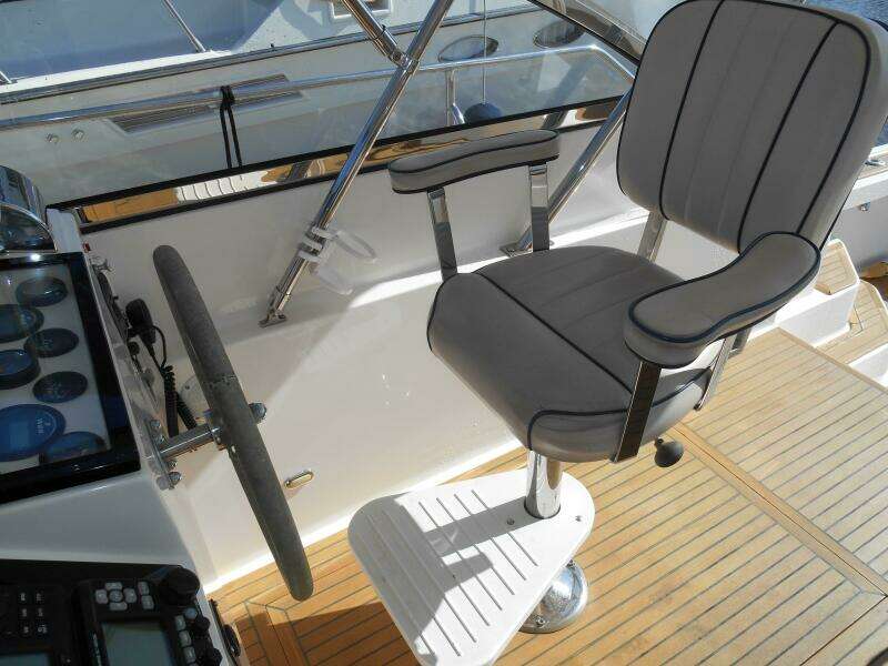 Balmy 38ft Grand Banks Yacht For Sale