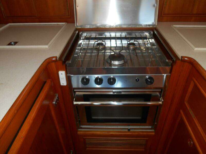 Balmy 38ft Grand Banks Yacht For Sale