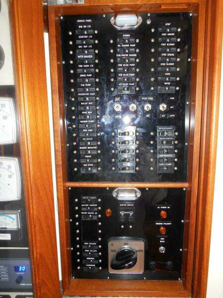 Balmy 38ft Grand Banks Yacht For Sale