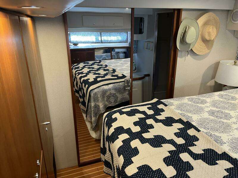 Carver 440 Aft Cabin Carver 440 Aft Cabin