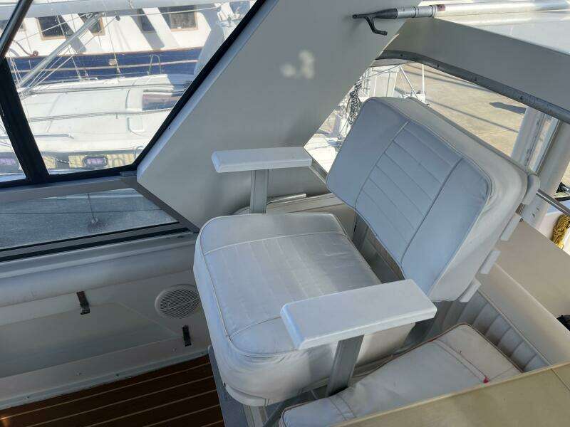 Carver 440 Aft Cabin Carver 440 Aft Cabin