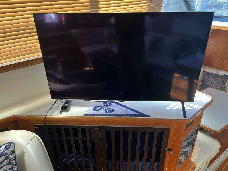 Carver 440 Aft Cabin Carver 440 Aft Cabin