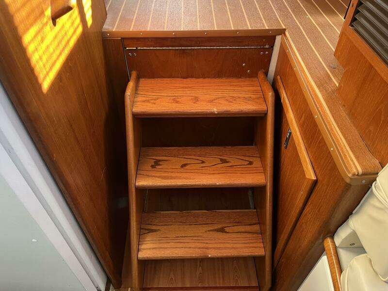 Carver 440 Aft Cabin Carver 440 Aft Cabin