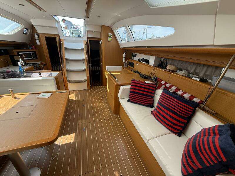 Salt Air 50ft Jeanneau Yacht For Sale