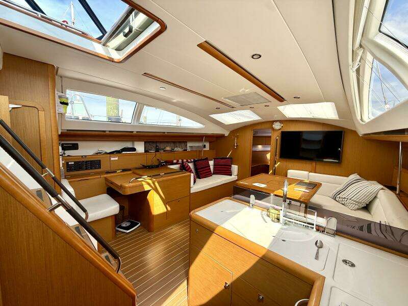 Salt Air 50ft Jeanneau Yacht For Sale