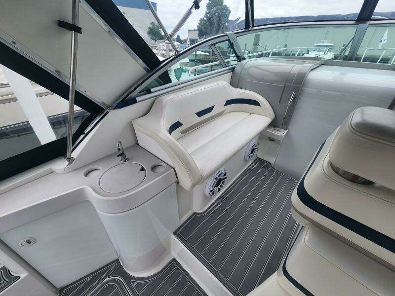 31ft Formula Yacht For Sale