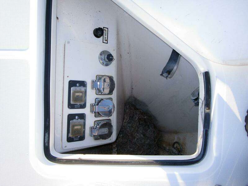 Optional Bow Shore Power Hookup Optional Bow Shore Power Hookup