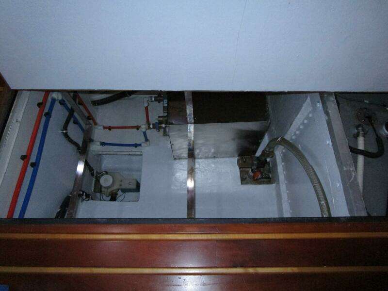 Forward Salon Bilge Forward Salon Bilge
