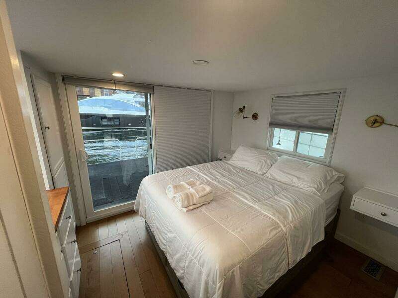 58ft Sumerset Yacht For Sale
