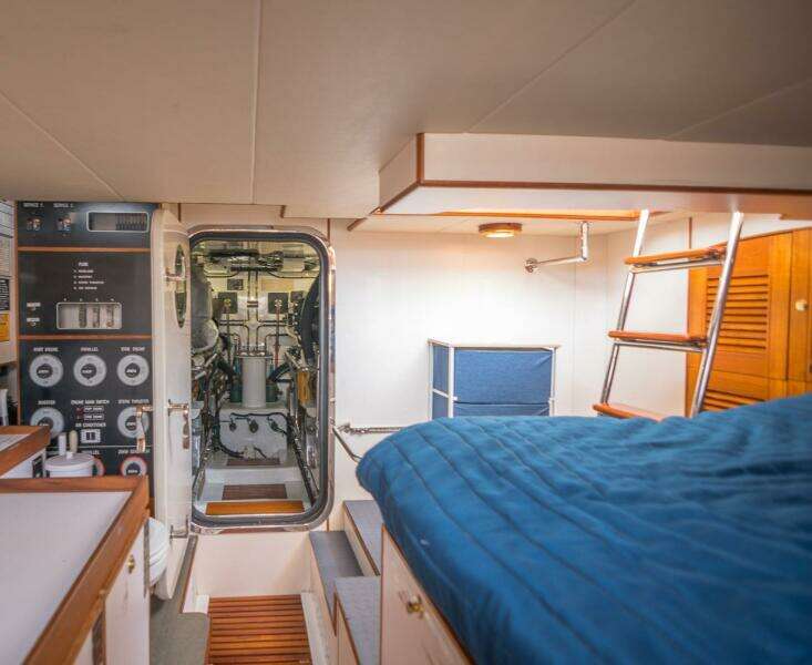 MISS STEPHANIE 70ft Marlow Yacht For Sale