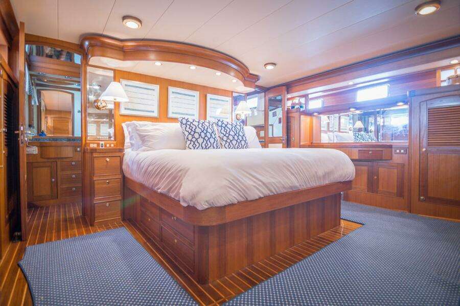 MISS STEPHANIE 70ft Marlow Yacht For Sale