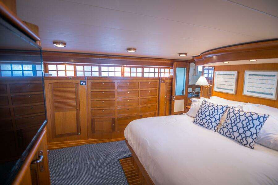 MISS STEPHANIE 70ft Marlow Yacht For Sale