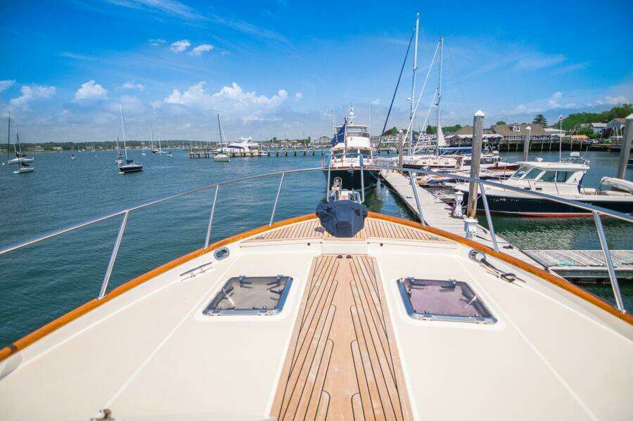 MISS STEPHANIE 70ft Marlow Yacht For Sale