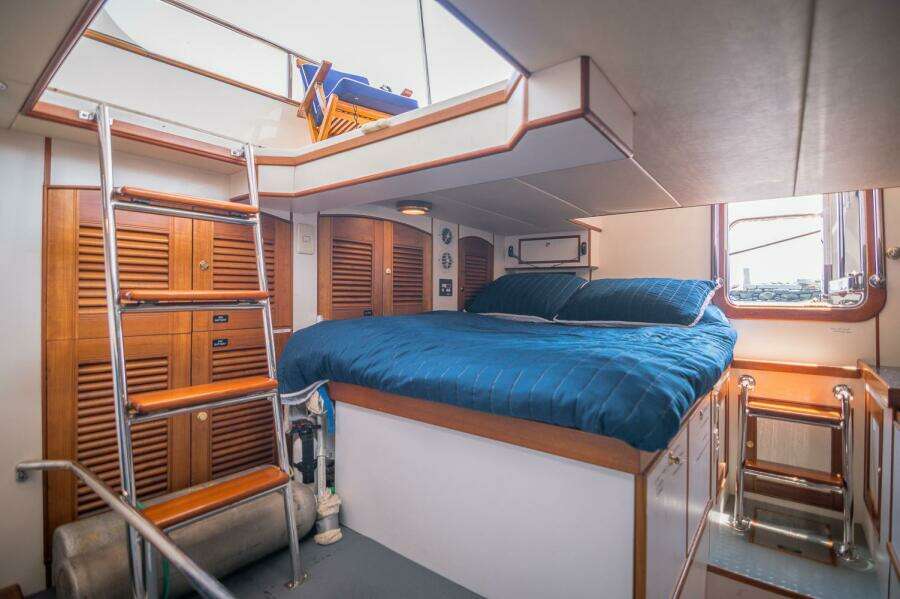 MISS STEPHANIE 70ft Marlow Yacht For Sale