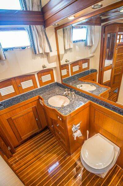 MISS STEPHANIE 70ft Marlow Yacht For Sale