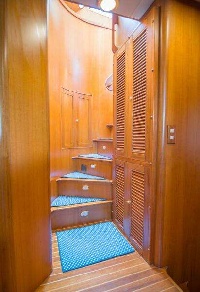 MISS STEPHANIE 70ft Marlow Yacht For Sale