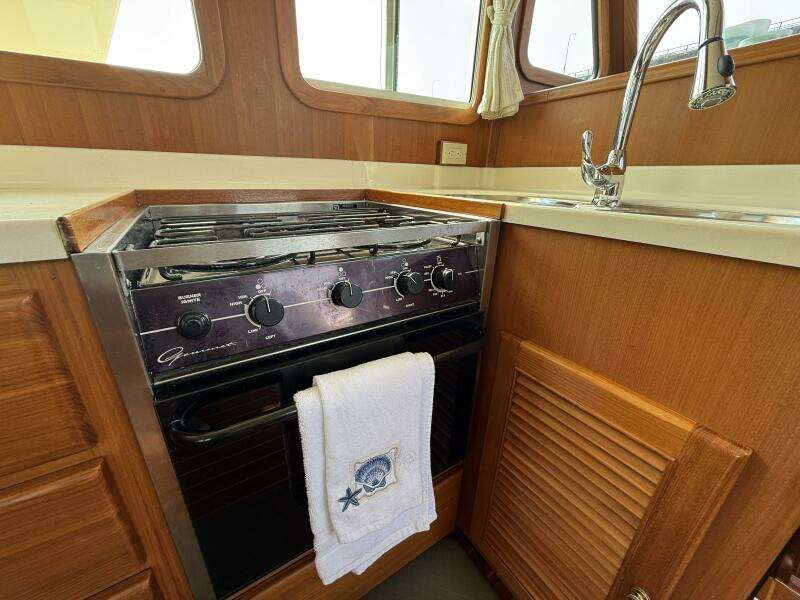 RAVEN SONG 42ft North Pacific Yacht For Sale