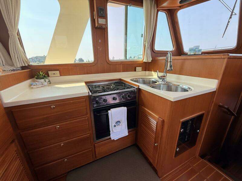 RAVEN SONG 42ft North Pacific Yacht For Sale
