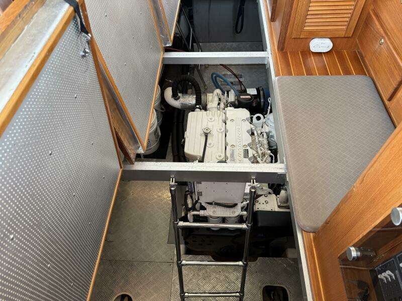 RAVEN SONG 42ft North Pacific Yacht For Sale