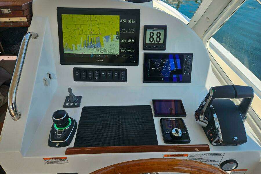 Sandora 35ft MJM Yacht For Sale