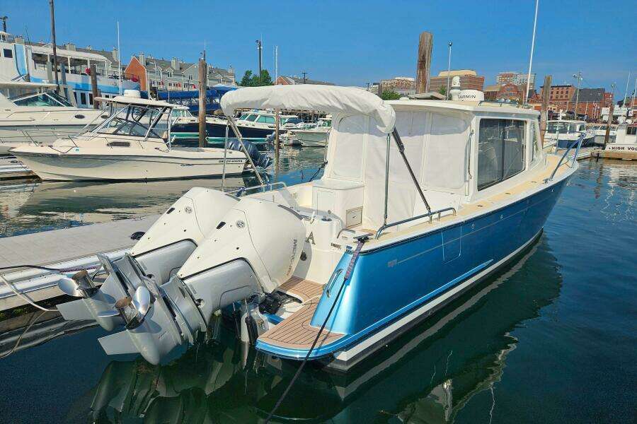 Sandora 35ft MJM Yacht For Sale