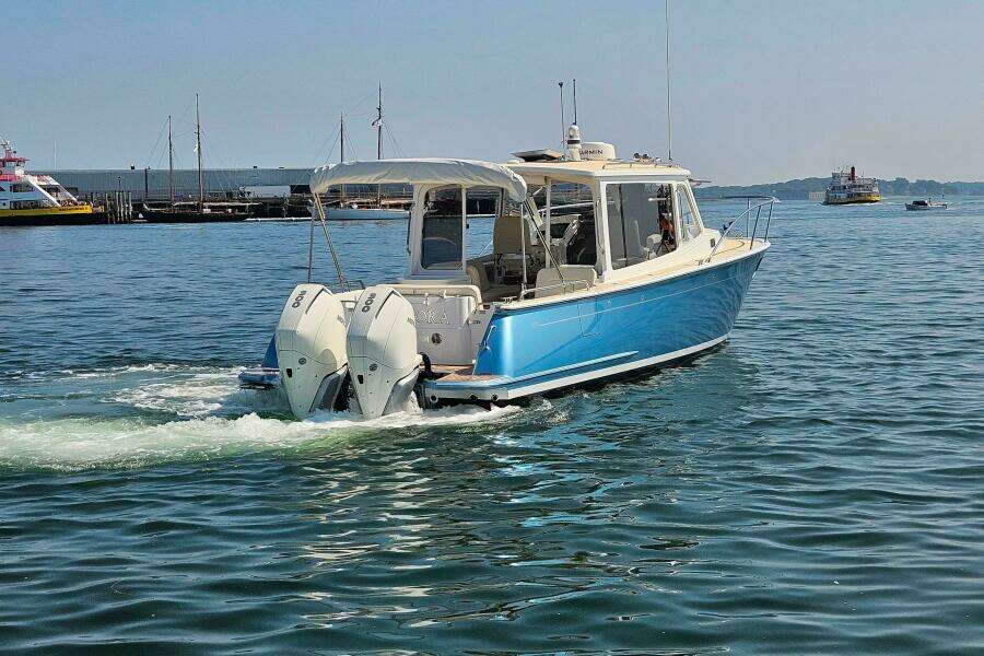 Sandora 35ft MJM Yacht For Sale