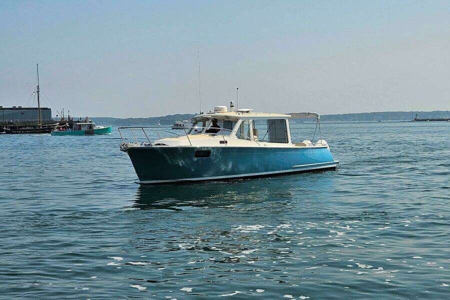 Sandora 35ft MJM Yacht For Sale