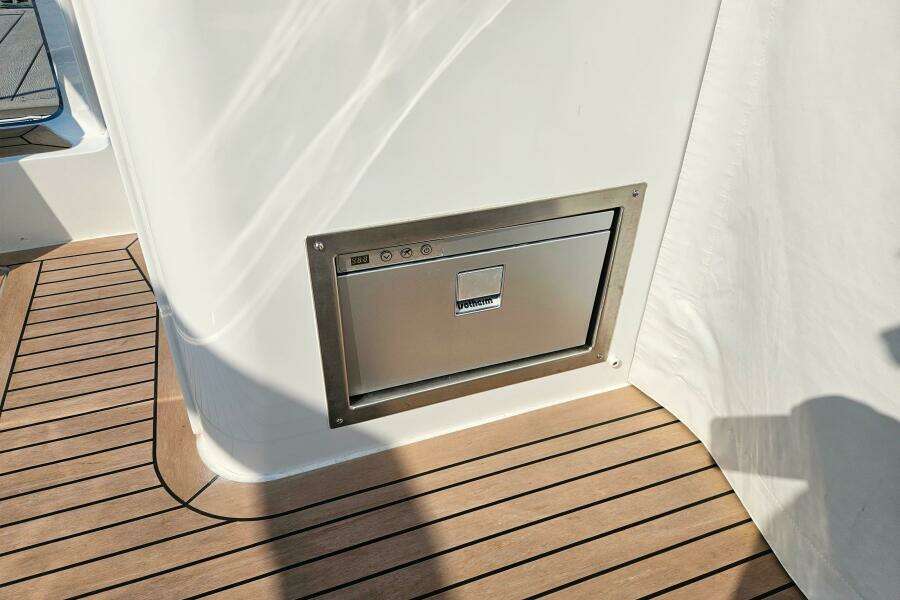 Sandora 35ft MJM Yacht For Sale