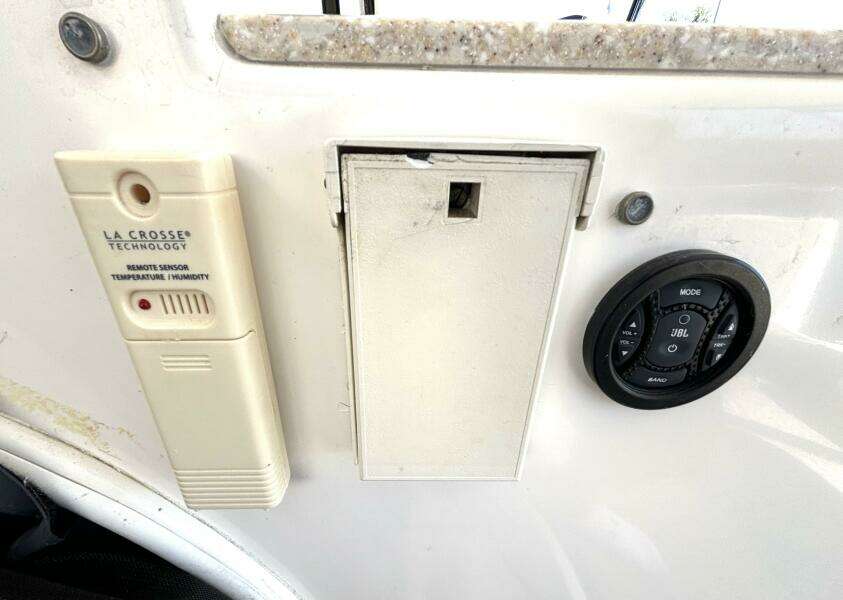 Jackael A IV 45ft Meridian Yacht For Sale
