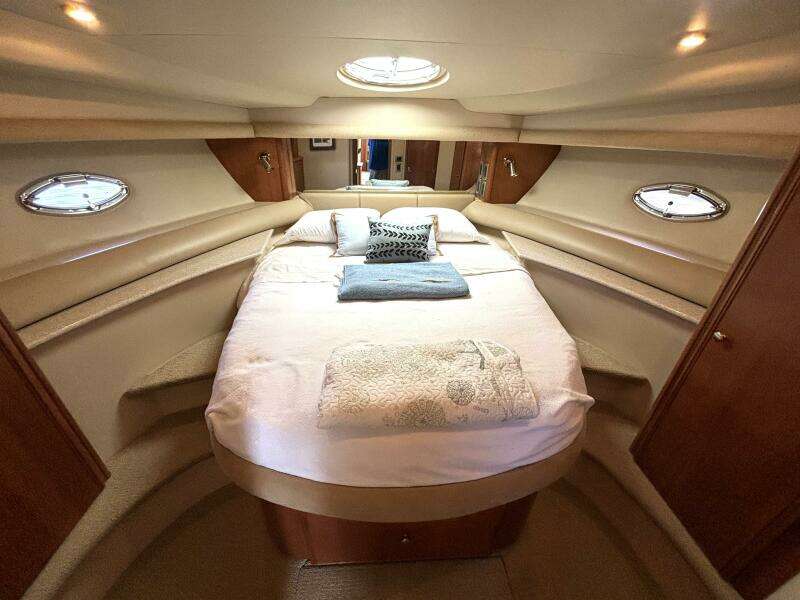 Jackael A IV 45ft Meridian Yacht For Sale