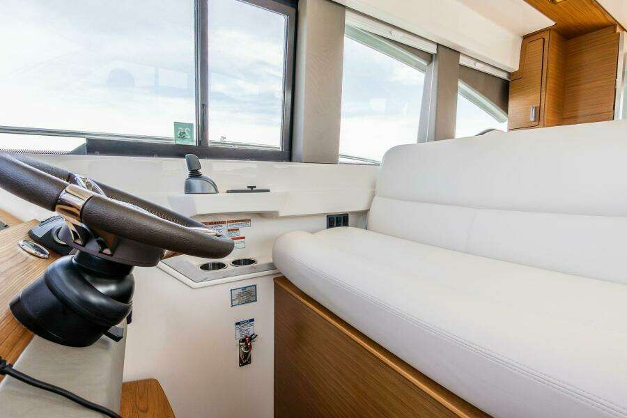 39ft Tiara Yachts Yacht For Sale