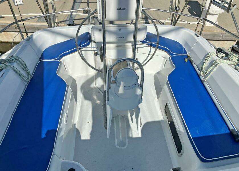 Coqui 43ft Hunter Yacht For Sale