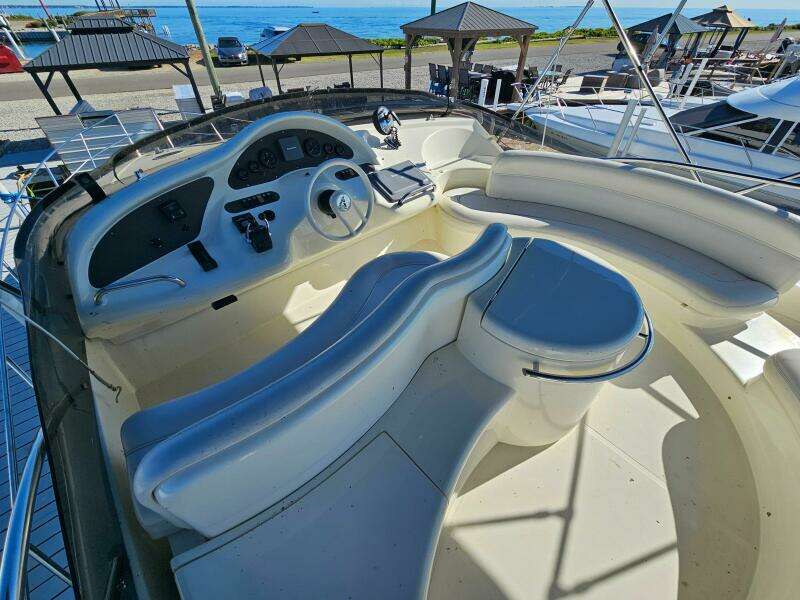 46ft Azimut Yacht For Sale