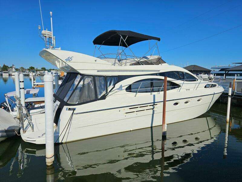 46ft Azimut Yacht For Sale