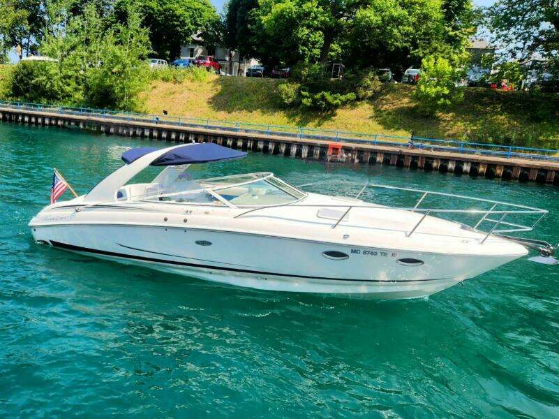 32ft Powerquest Yacht For Sale