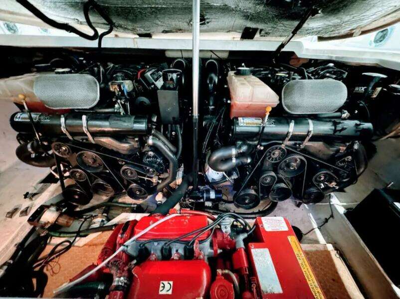 32ft Powerquest Yacht For Sale