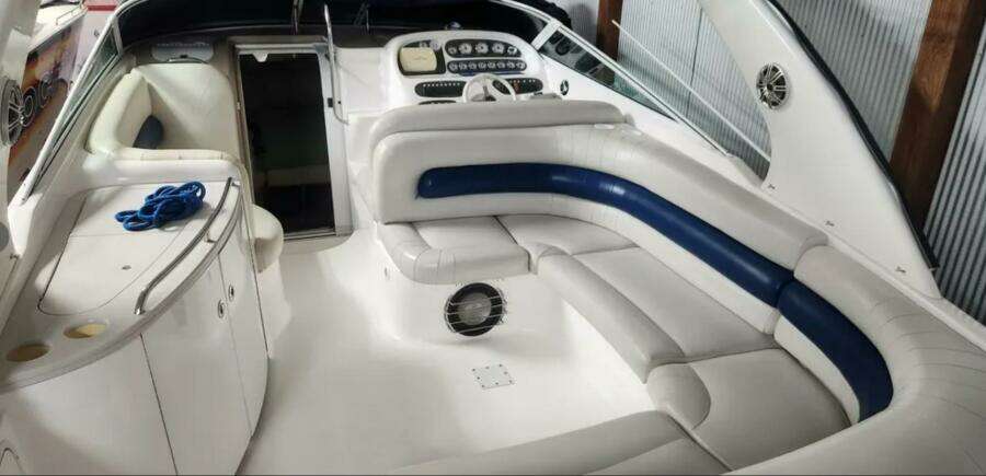 32ft Powerquest Yacht For Sale