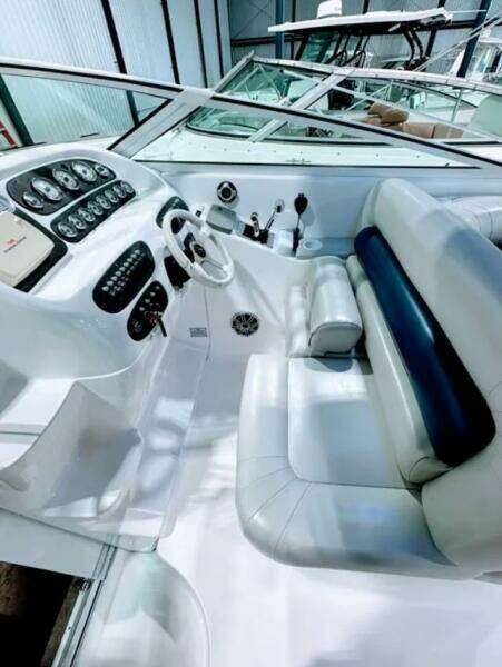 32ft Powerquest Yacht For Sale