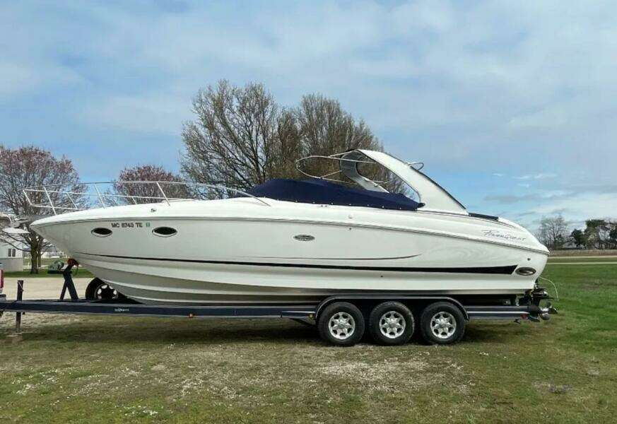 32ft Powerquest Yacht For Sale